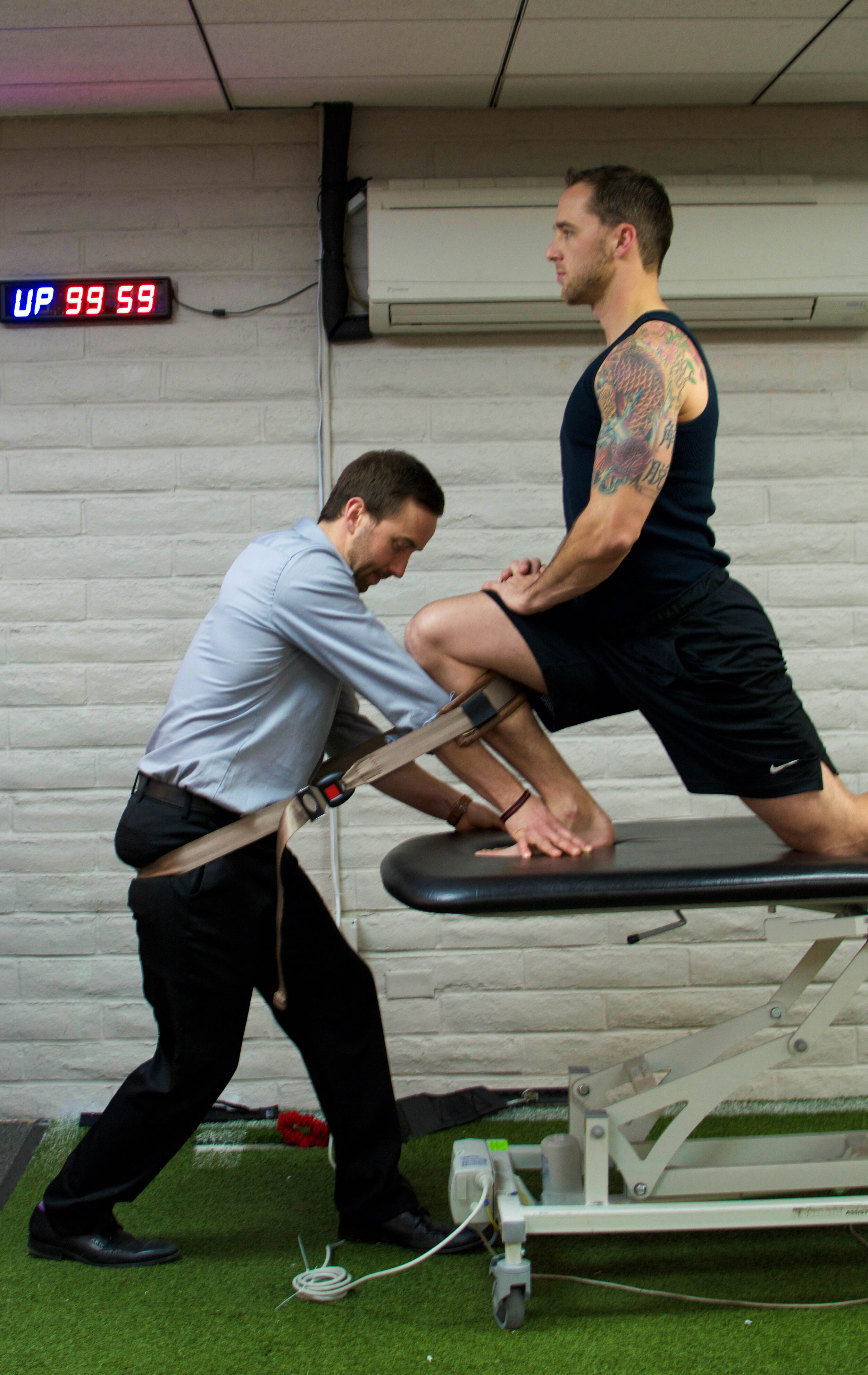 ankle-mobility-treatments-joint-stretching