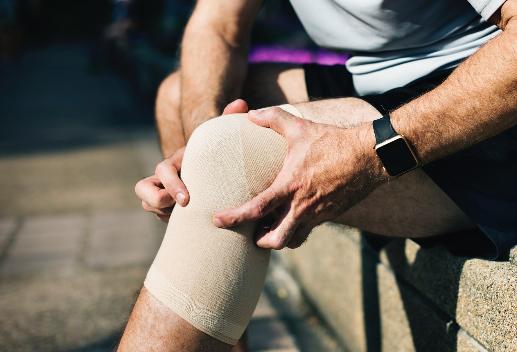 knee-tendonitis-tendinopathy-treatments-healing