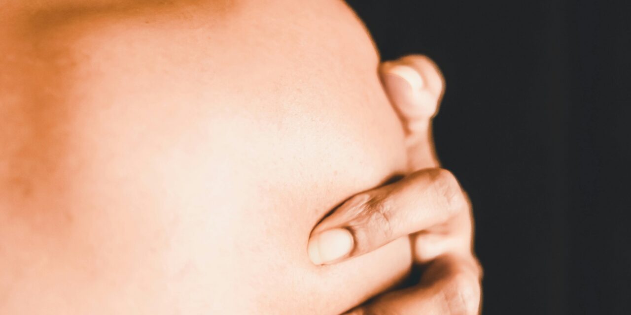 Perimenopause and Unexplained Aches: Why Midlife Women Experience More Pain